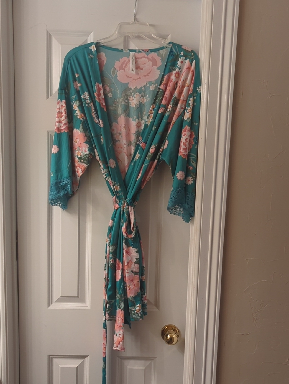 Flora Nikrooz Teal & Pink Floral Lace-Trim Robe